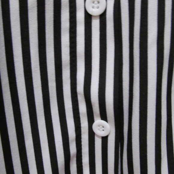 SHEIN Curve Essnce Plus Striped Print Top Lantern Sleeve 2 in 1 top Black Sz 4X - Picture 9 of 14